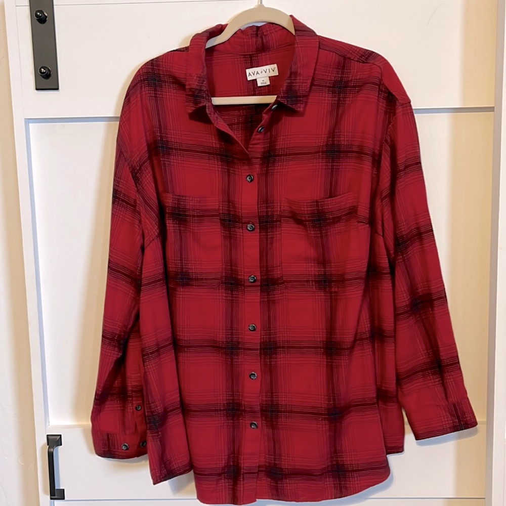 Ava & Viv Red and Black Long Sleeve Button Down Shirt. Size 1X